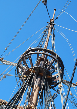 The top mast, before and after being lowered.
